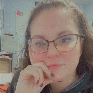 Meet your Posher, Annie e